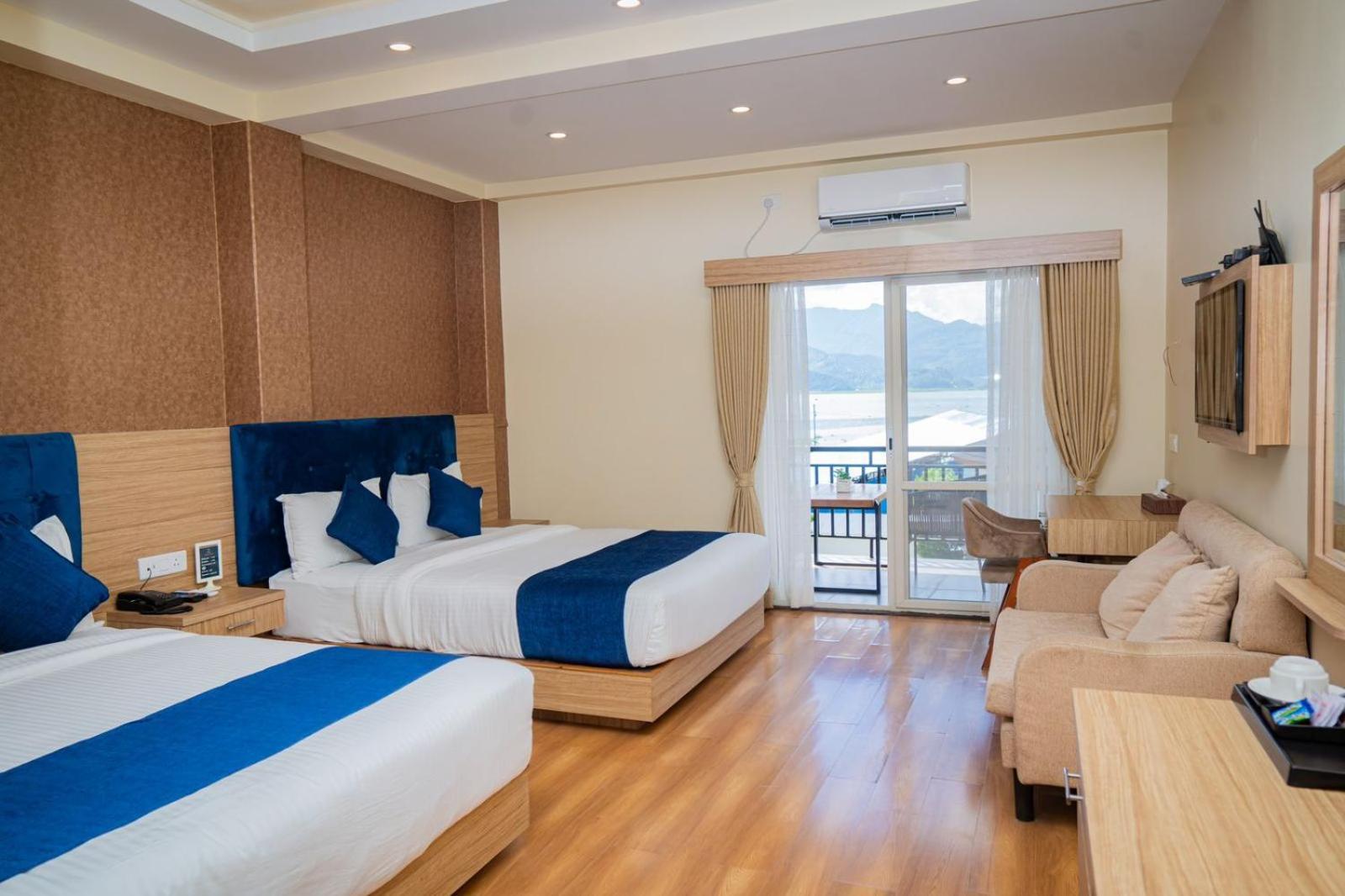 โฮเต็ล เล้คฟร้อนท์ Hotel โพคารา ภายนอก รูปภาพ