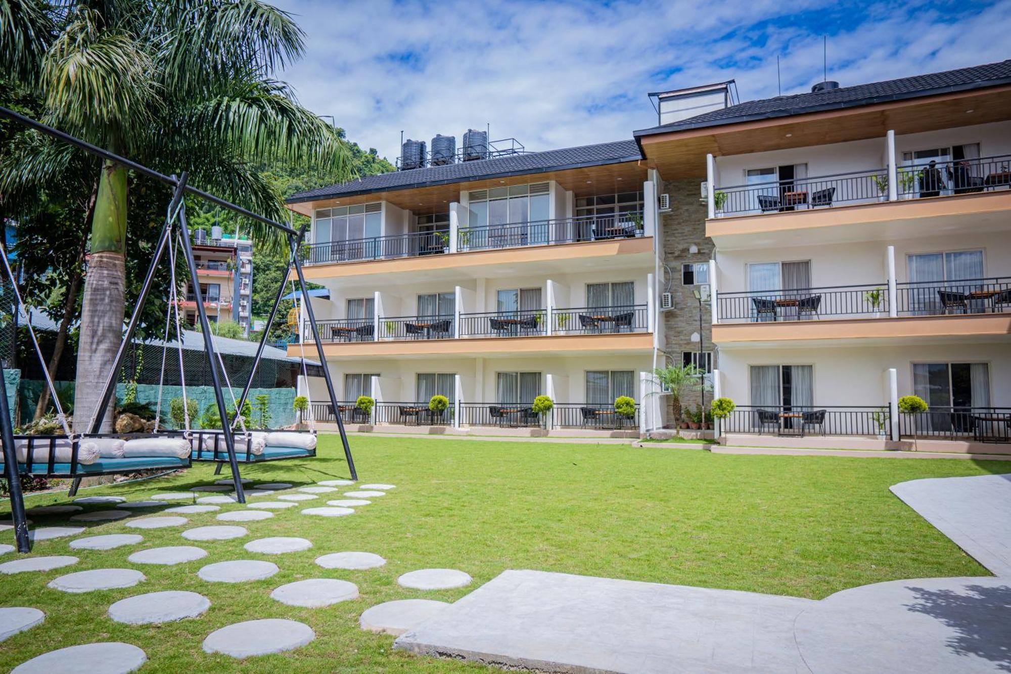 โฮเต็ล เล้คฟร้อนท์ Hotel โพคารา ภายนอก รูปภาพ