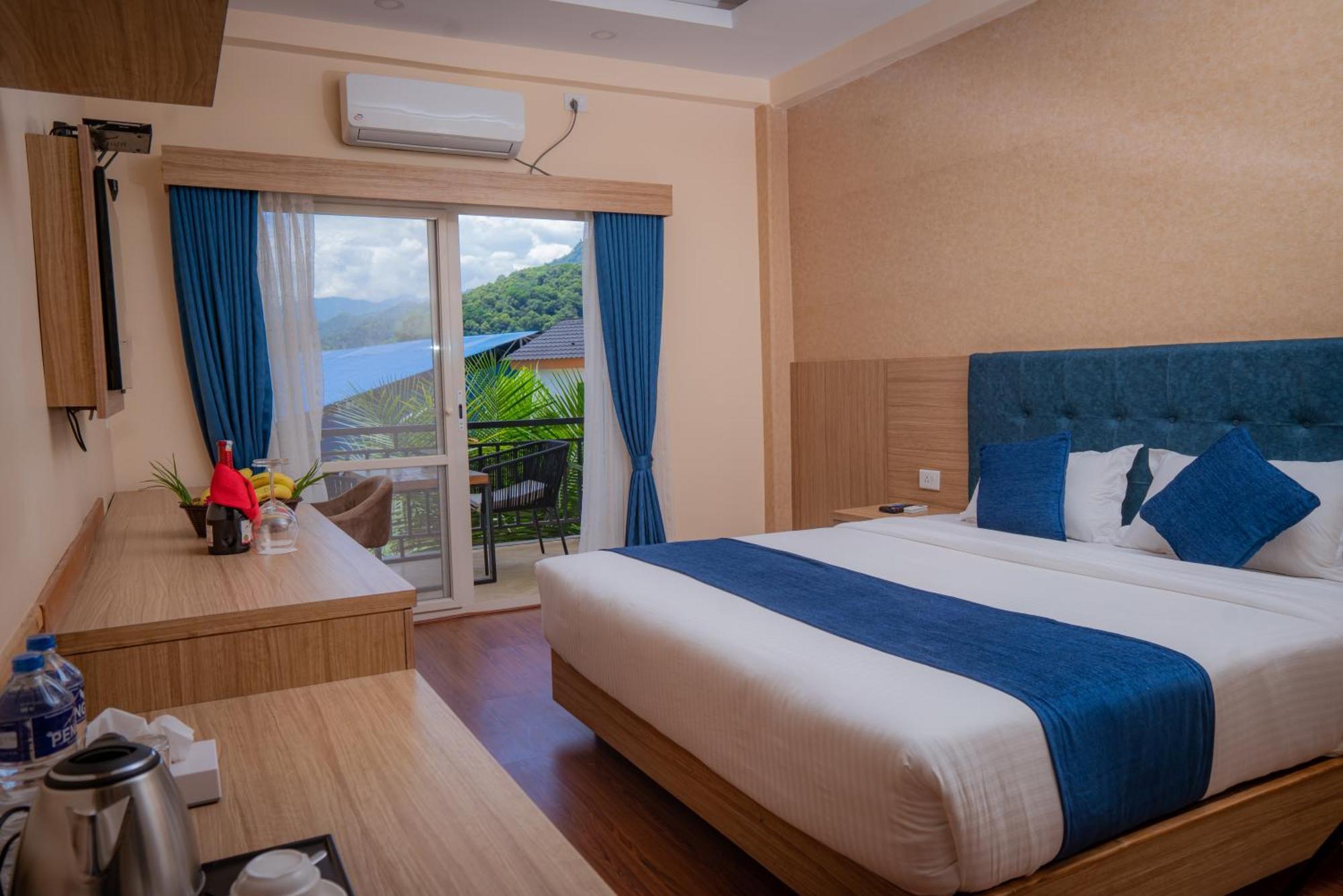 โฮเต็ล เล้คฟร้อนท์ Hotel โพคารา ภายนอก รูปภาพ