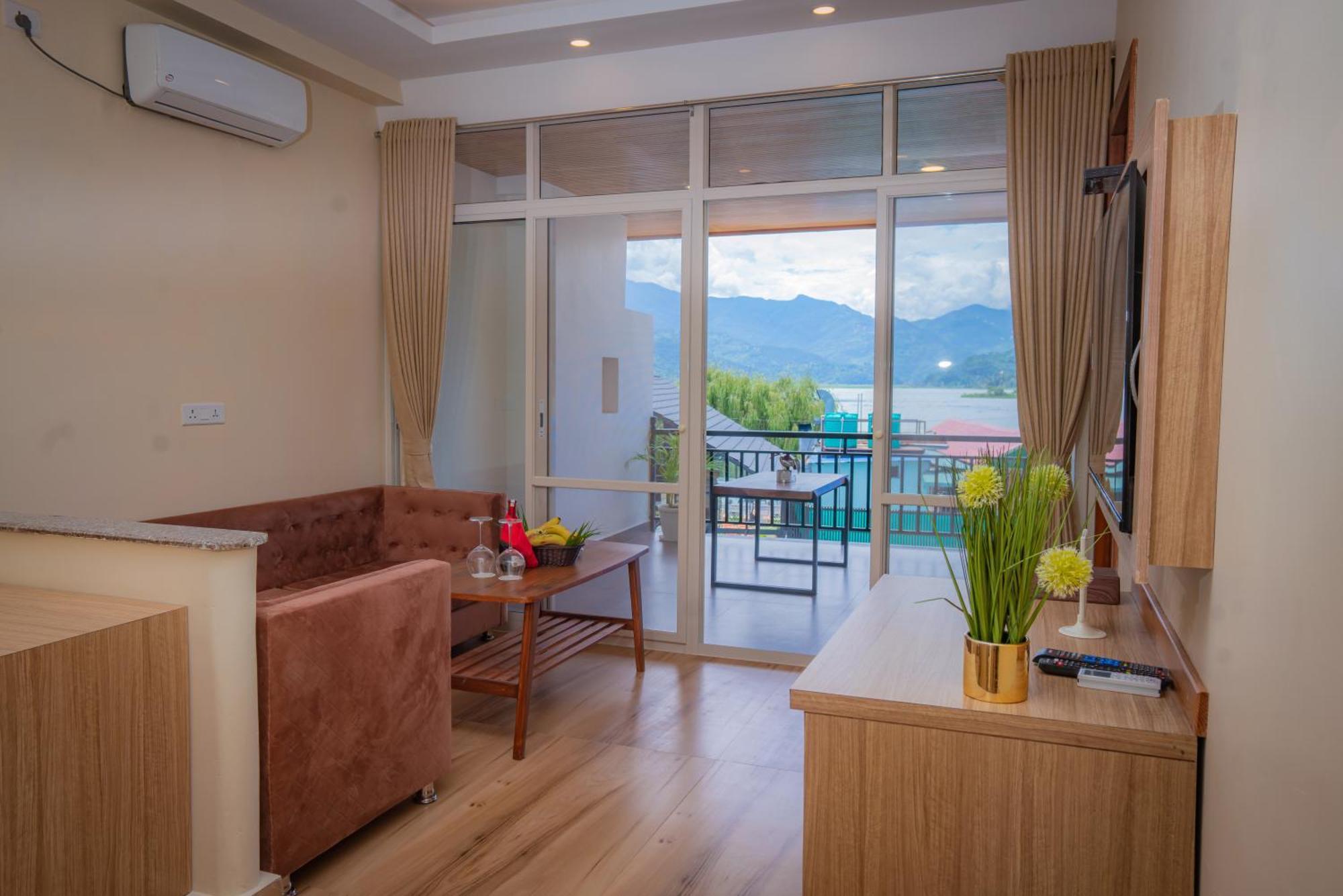 โฮเต็ล เล้คฟร้อนท์ Hotel โพคารา ภายนอก รูปภาพ