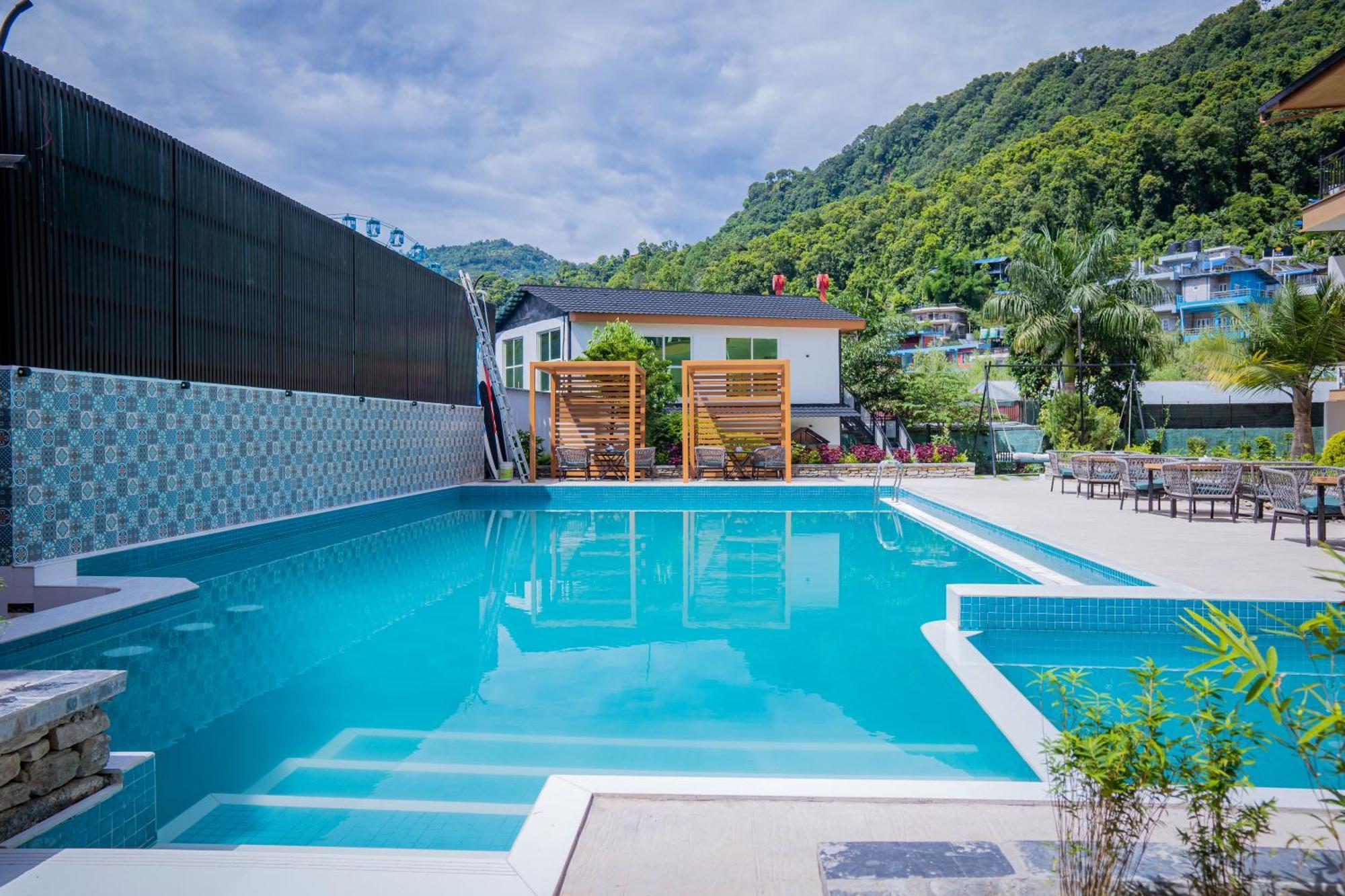 โฮเต็ล เล้คฟร้อนท์ Hotel โพคารา ภายนอก รูปภาพ