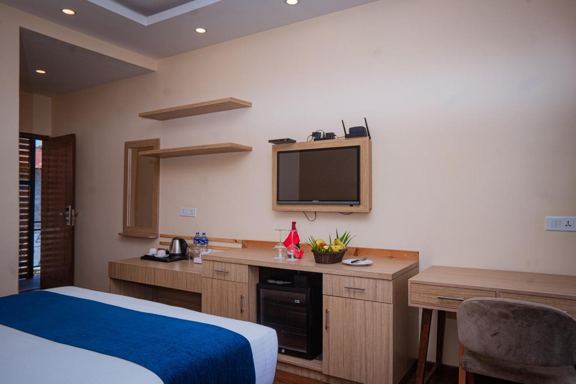 โฮเต็ล เล้คฟร้อนท์ Hotel โพคารา ภายนอก รูปภาพ