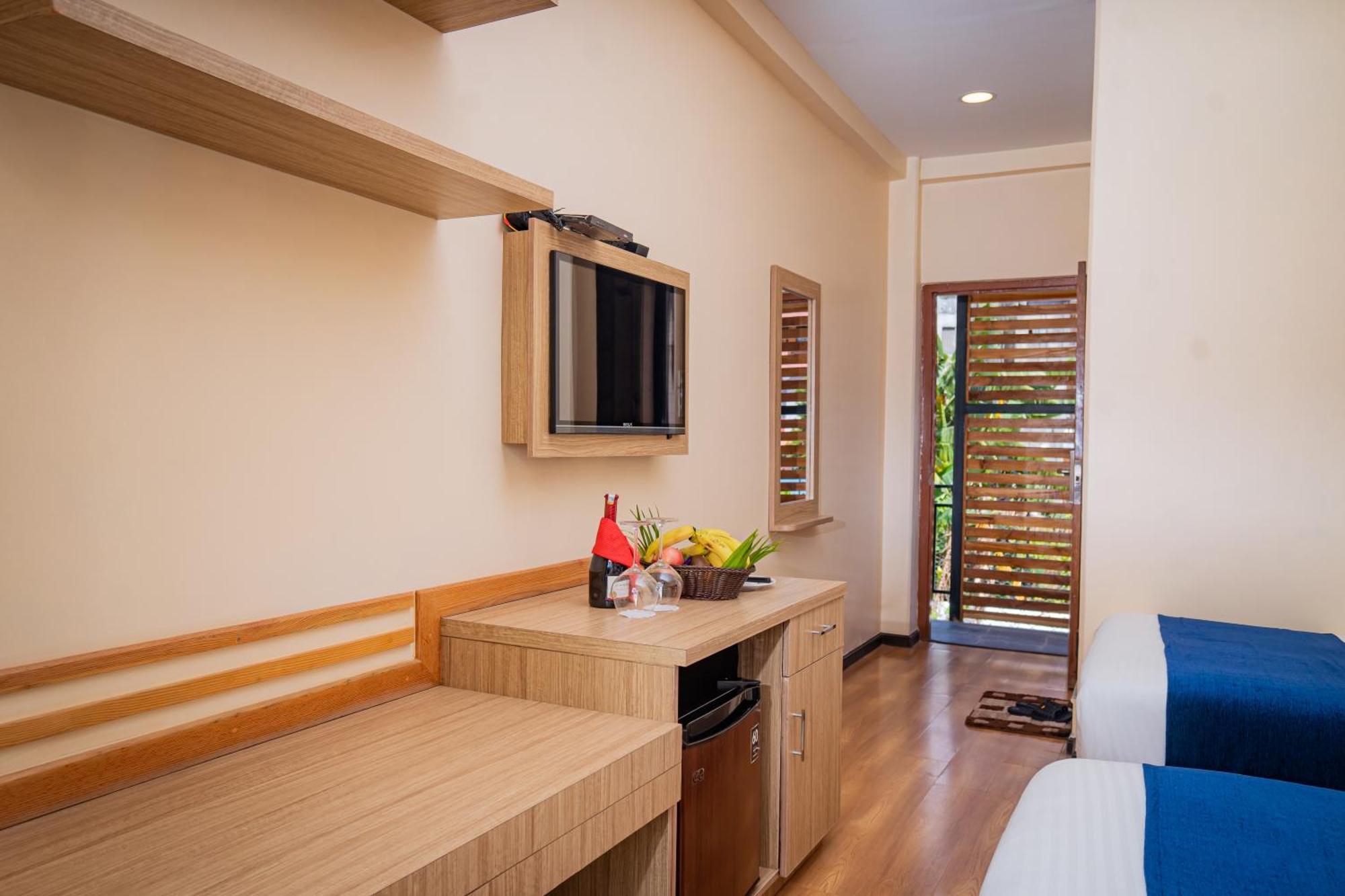 โฮเต็ล เล้คฟร้อนท์ Hotel โพคารา ภายนอก รูปภาพ